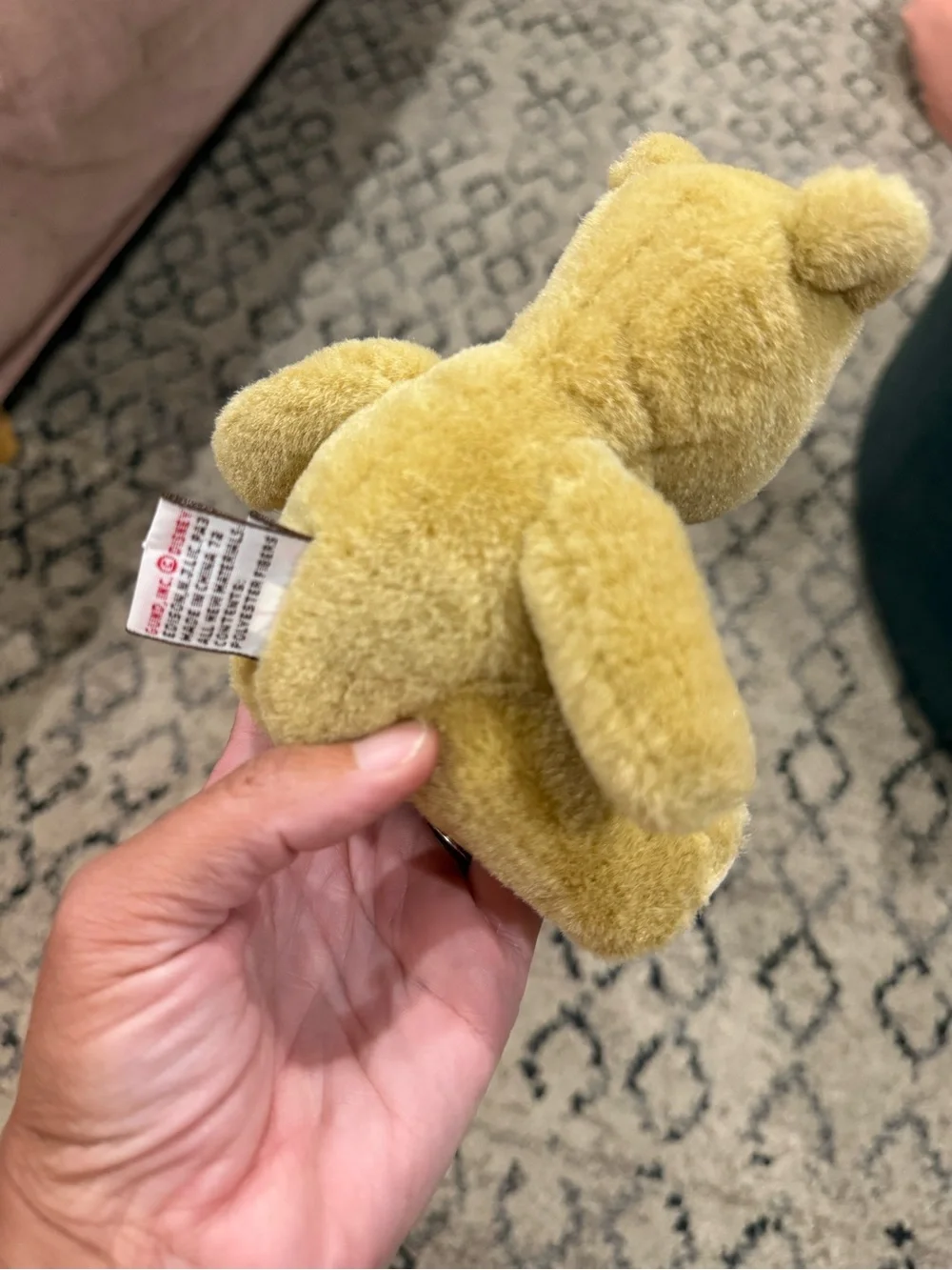 Vintage Classic Pooh by GUND